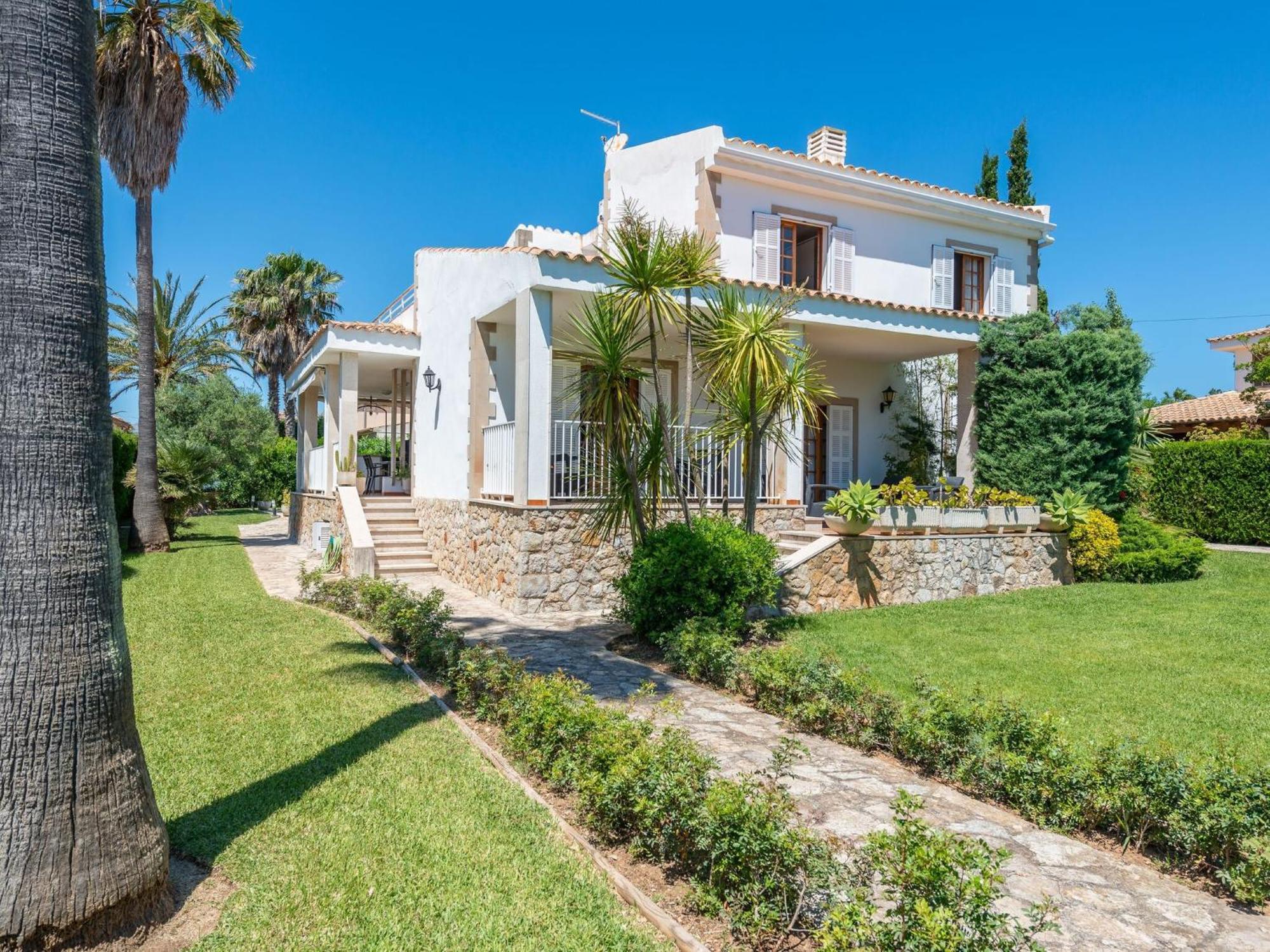Llorens - With Private Pool In Free Wifi *